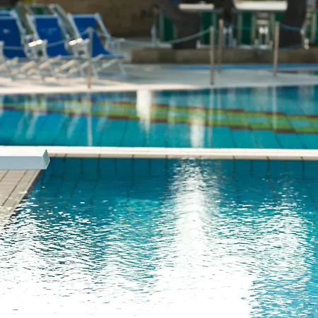 Corvino فندق مونوبولي